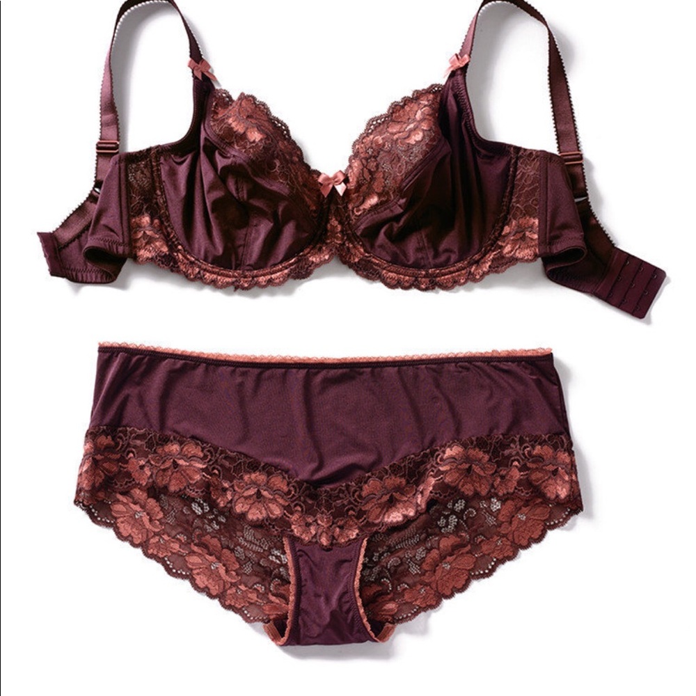 Adore me bra and panties set